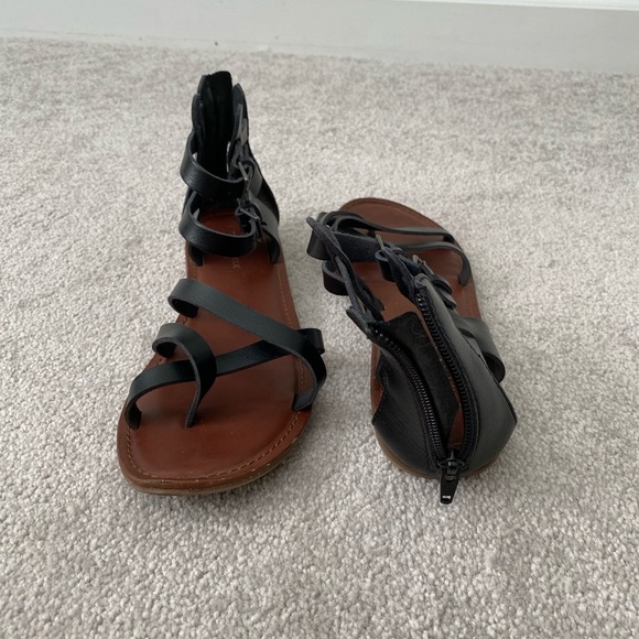 American Eagle Outfitters Gladiator Sandals - Picture 3 of 7